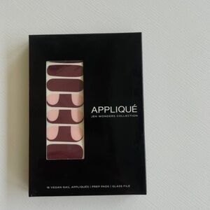 Applique Non Toxic Nail Applicator Stickers in Shade Nightshade